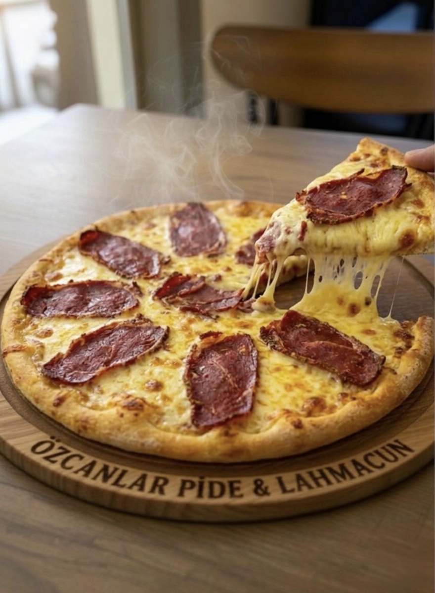 PASTIRMALI PİZZA